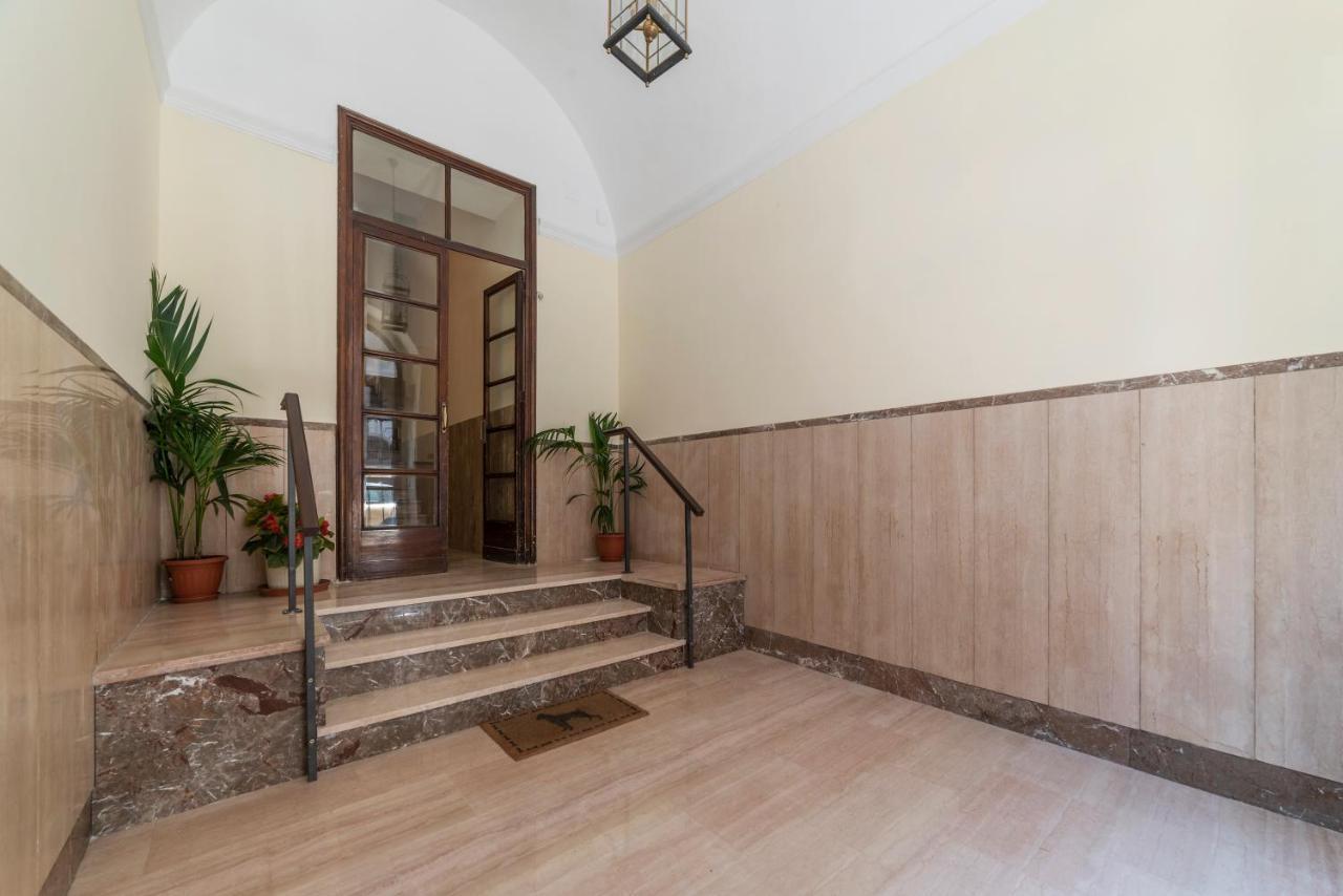 Santa Maria Maggiore Roomy And Bright Flat Apartamento *