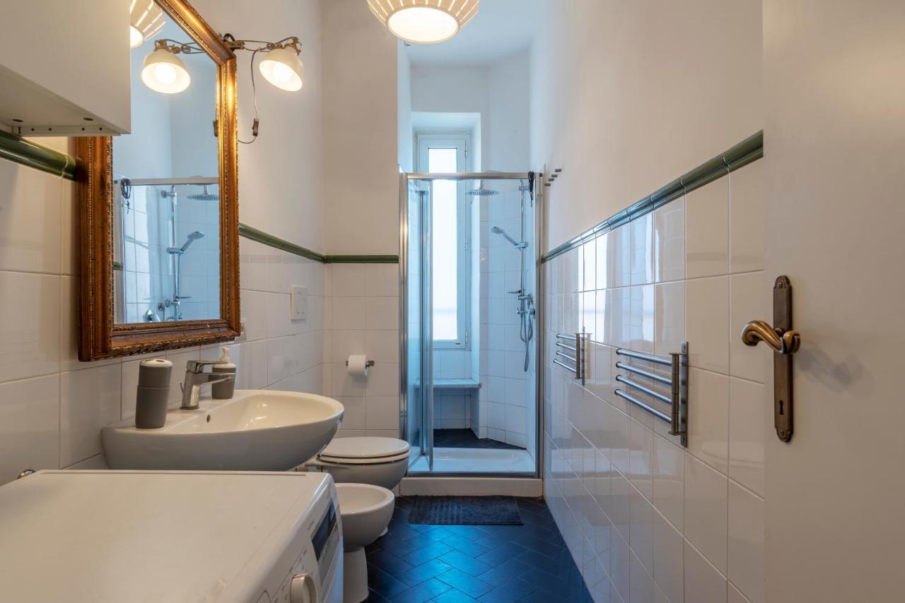 Apartamento Santa Maria Maggiore Roomy And Bright Flat Roma