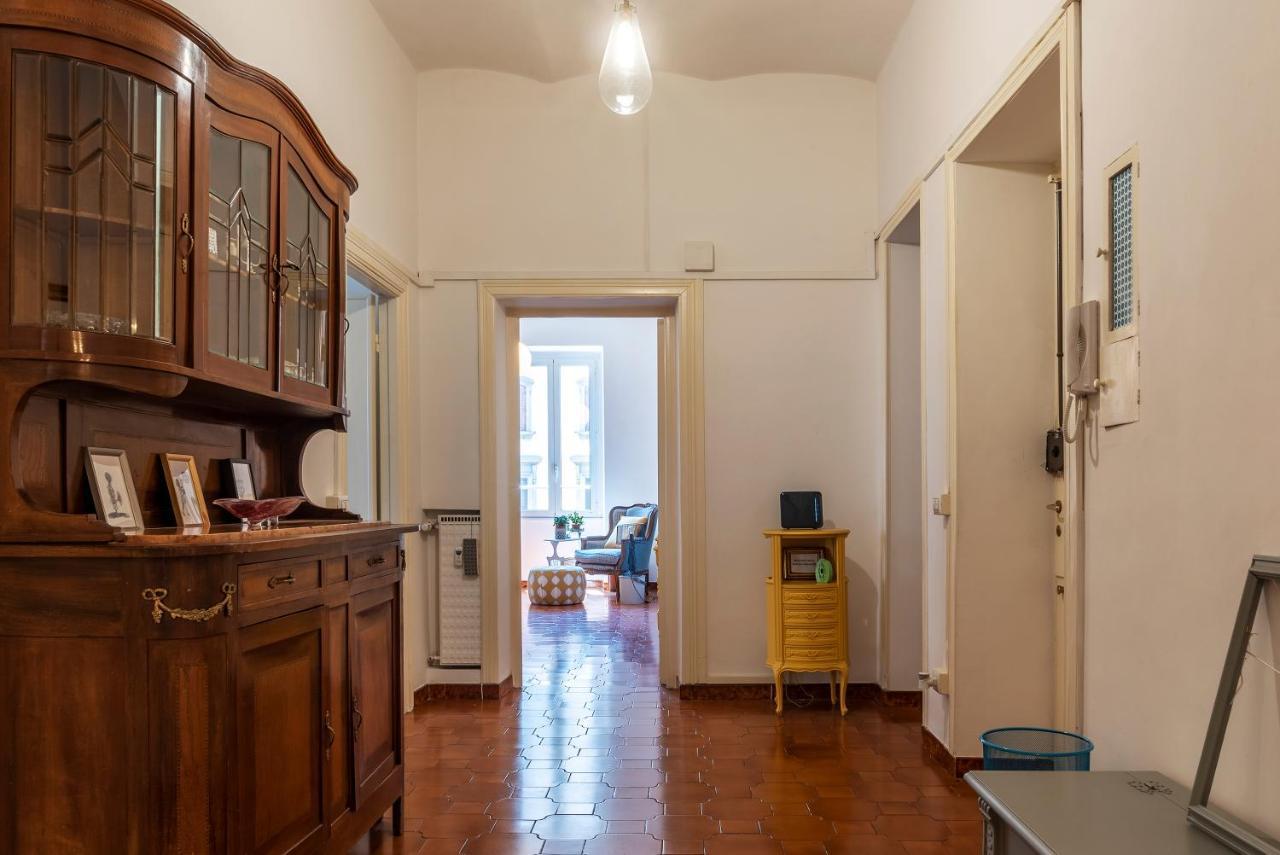 Santa Maria Maggiore Roomy And Bright Flat Apartamento